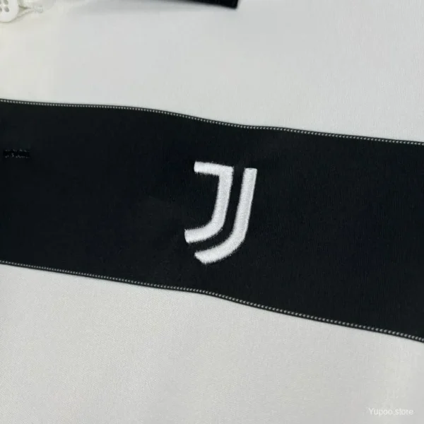2 Mens Juventus Fourth Long Sleeve Jersey