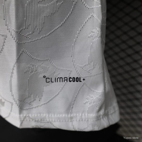 4 Version 26-27 Liverpool White Jersey