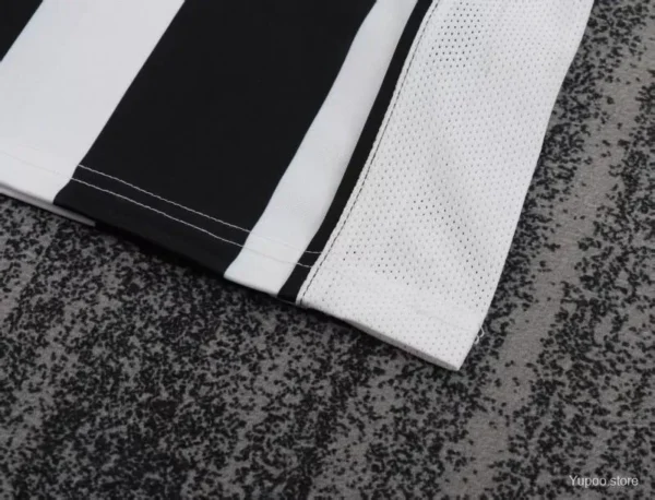 04-05 Juventus Home Jersey