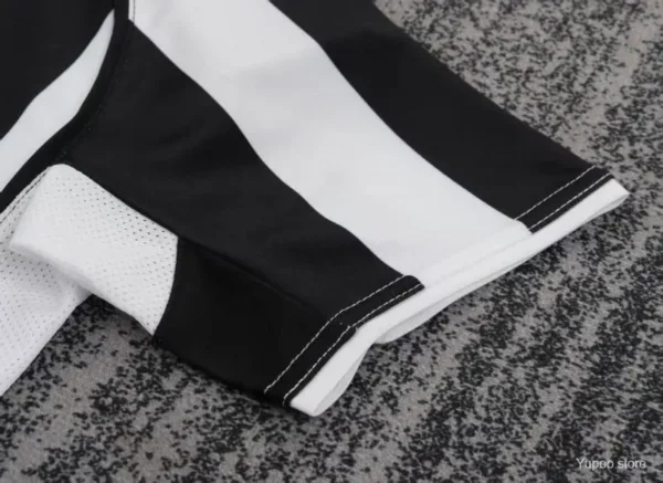 04-05 Juventus Home Jersey