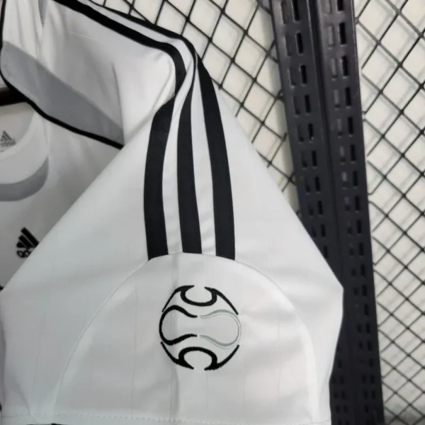 1 Retro 06-07 Real Madrid Home