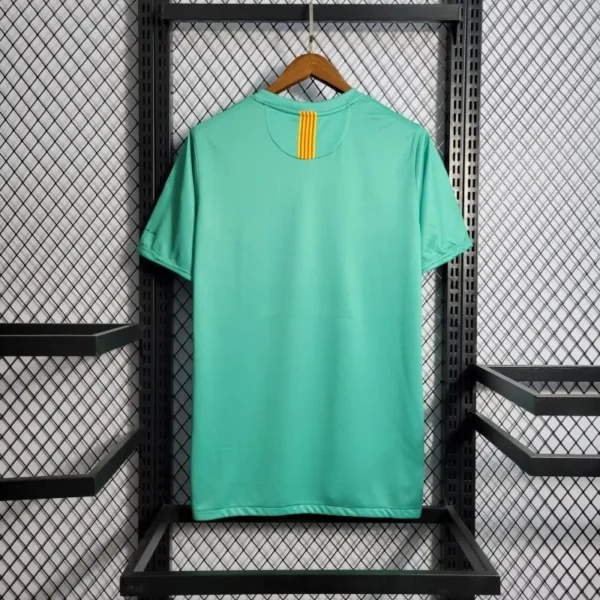 10 Retro 10-11 Barcelona Away