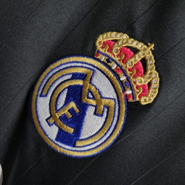 11 Retro 06-07 Real Madrid Away
