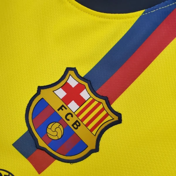 2 Retro Barcelona 08-09 Away