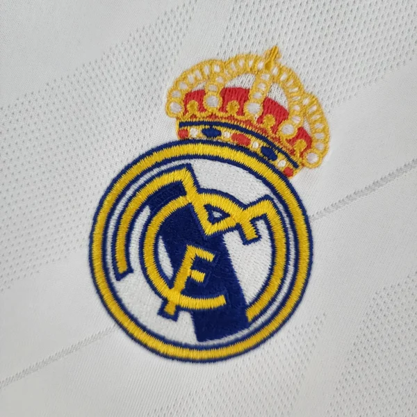 2 Retro 17-18 Real Madrid Home