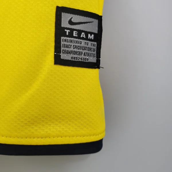 5 Retro Barcelona 08-09 Away