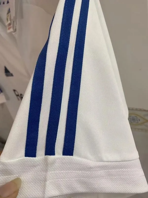 7 Retro 01-02 Real Madrid Home