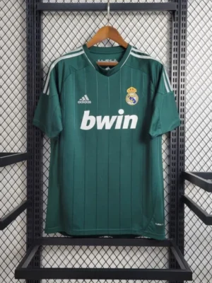 8 Retro 2012-13 Real Madrid
