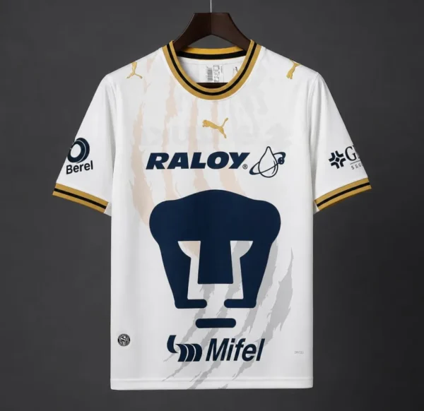2 Pumas UNAM Away Jersey