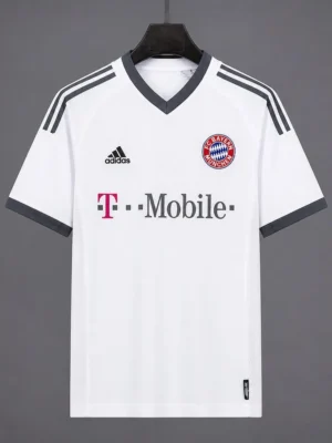 2 02-04 Bayern Munchen Away Jersey