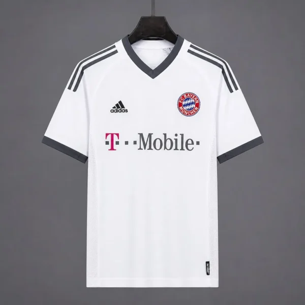 2 02-04 Bayern Munchen Away Jersey