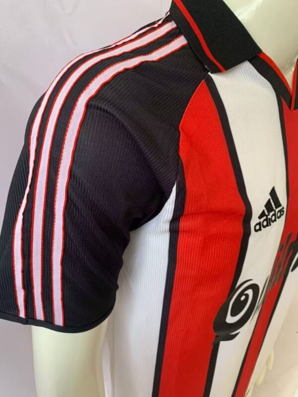 00-01 River Plate Away Red-White Stripes Jersey 00-01 River Plate Away Red-White Stripes Jersey
