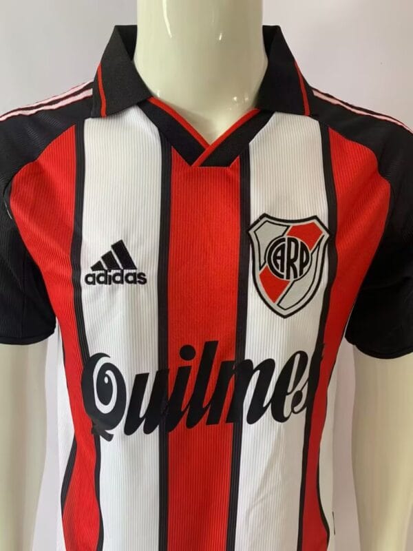 00-01 River Plate Away Red-White Stripes Jersey 00-01 River Plate Away Red-White Stripes Jersey