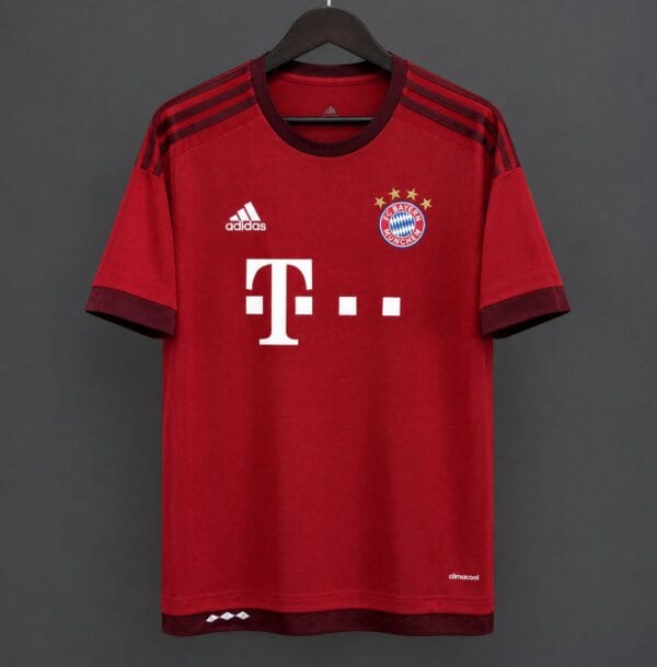 15-16 Bayern Munich Home Jersey