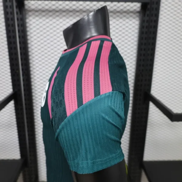 3 Real Madrid Daek Green Training Jersey
