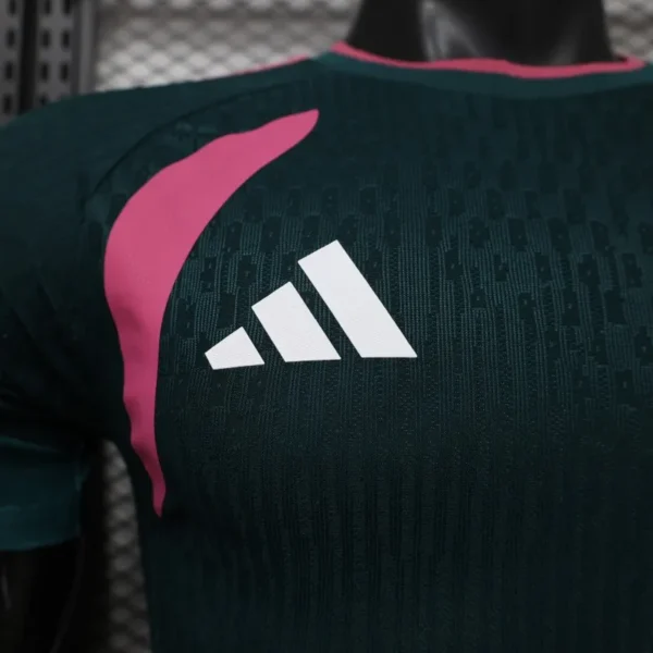 6 Real Madrid Daek Green Training Jersey