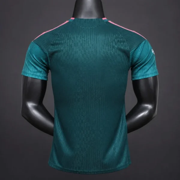 7 Real Madrid Daek Green Training Jersey
