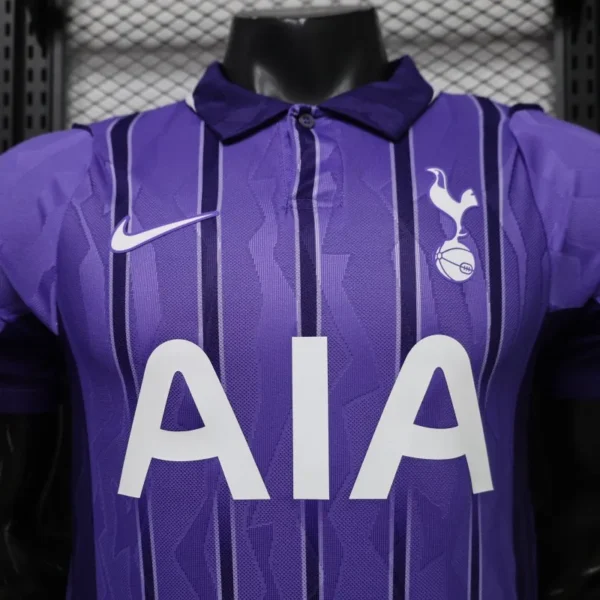 8 Tottenham Hotspur Third Purple Stripes Jersey