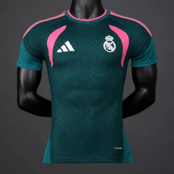 8 Real Madrid Daek Green Training Jersey