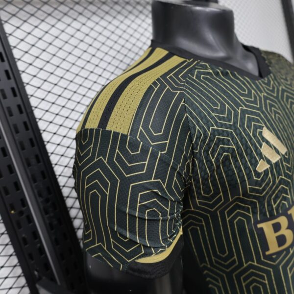 Version 2026 LAFC Home Black with Gold Jersey
