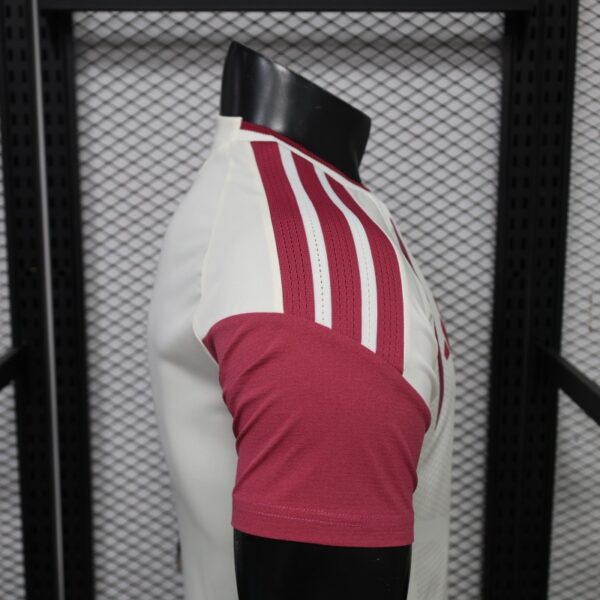 Version 26-27 2026 Real Madrid CF Away Red Jersey Version 26-27 2026 Real Madrid CF Away Red Jersey