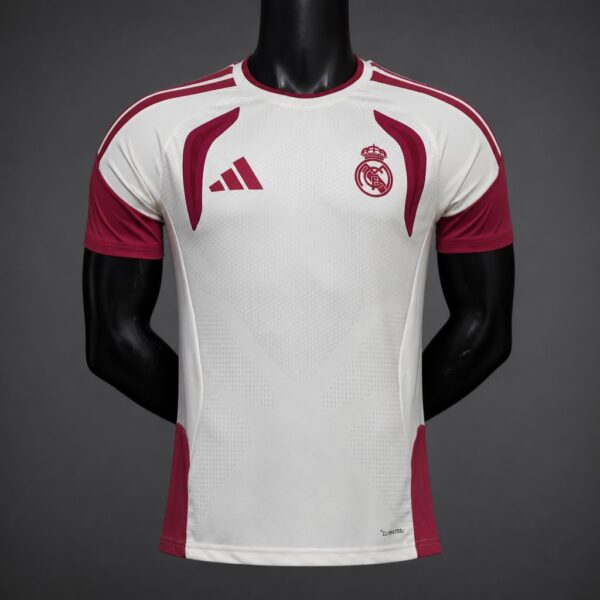 Version 26-27 2026 Real Madrid CF Away Red Jersey Version 26-27 2026 Real Madrid CF Away Red Jersey