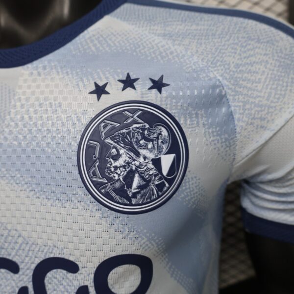 Version 26-27 Ajax Away Jersey