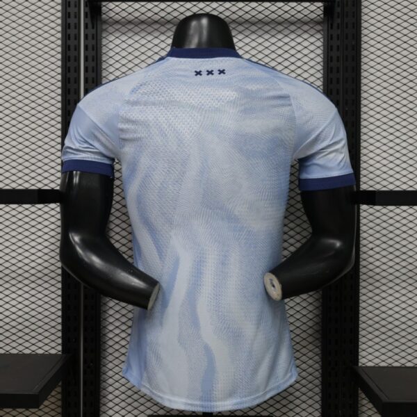 Version 26-27 Ajax Away Jersey