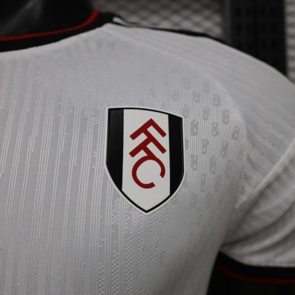 Version 26-27 Fulham Home Jersey