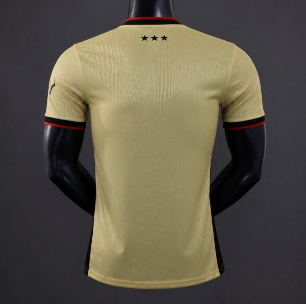 Version 26-27 Ipswich Town FC Away Yellow Jersey