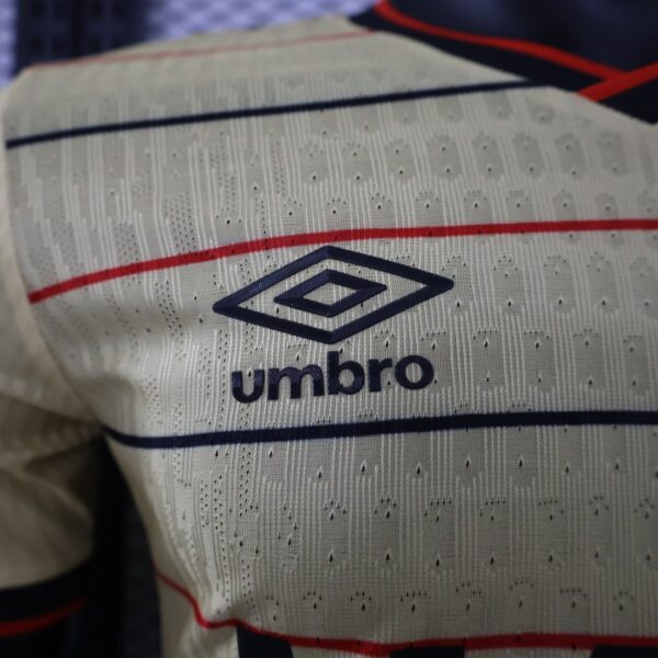 Version 26-27 Ipswich Town FC Away Yellow Jersey