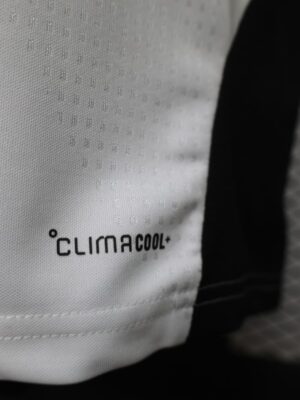 Version 26-27 Liverpool White Training Jersey