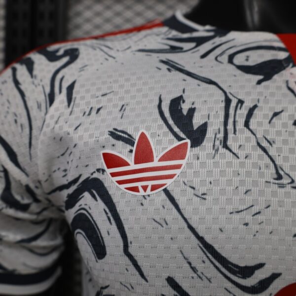 Version 26-27 Manchester United Special Edition Jersey