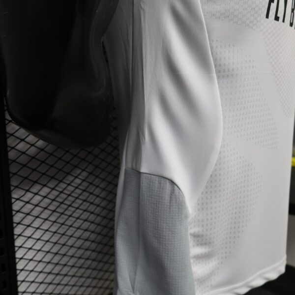 Version 26-27 Real Madrid CF Home White Jersey Version 26-27 Real Madrid CF Home White Jersey
