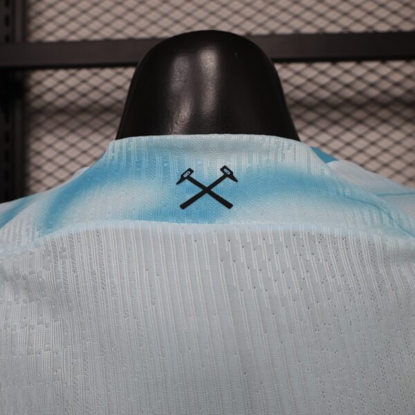 Version 26-27 West Ham United FC Third Jersey