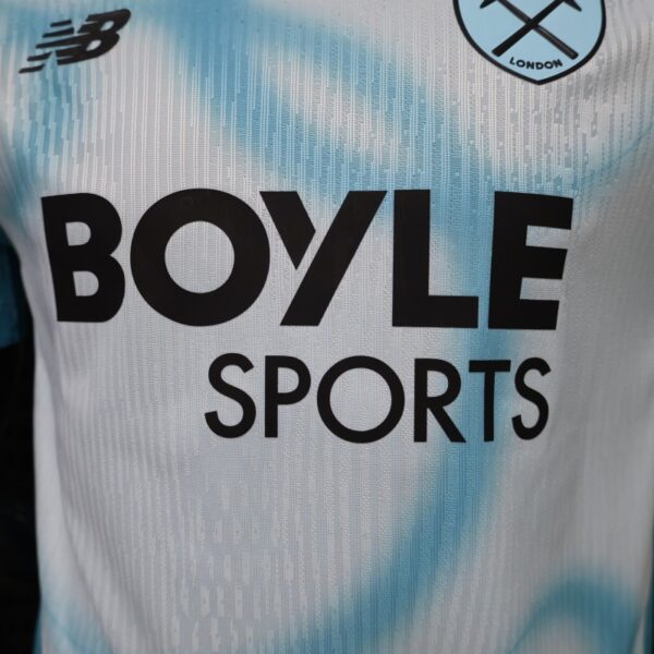 Version 26-27 West Ham United FC Third Jersey