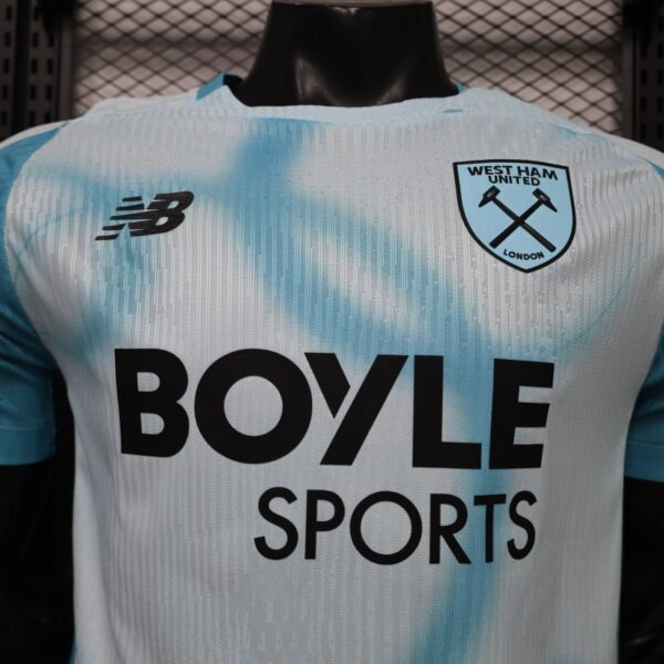 Version 26-27 West Ham United FC Third Jersey